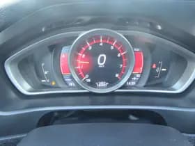 Volvo V40 thumbnail 16