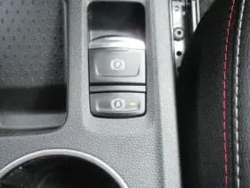 Renault Captur thumbnail 42