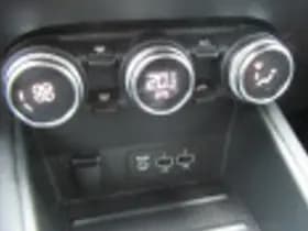 Renault Captur thumbnail 66