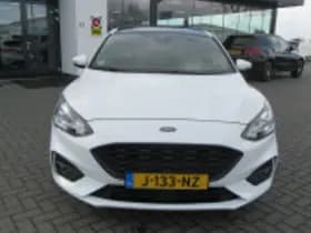 Ford Focus thumbnail 6