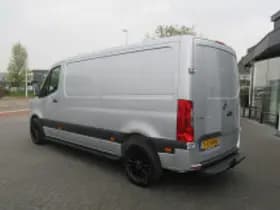 Mercedes-Benz Sprinter thumbnail 4