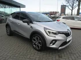 Renault Captur thumbnail 2