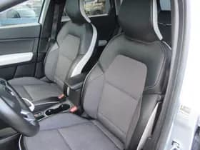 Renault Captur thumbnail 15