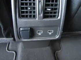 Renault Captur thumbnail 33