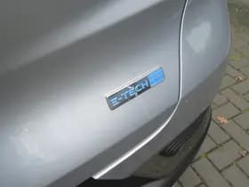 Renault Captur thumbnail 34