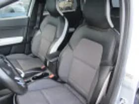 Renault Captur thumbnail 49