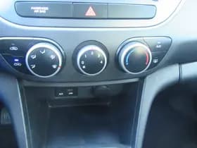 Hyundai i10 thumbnail 20