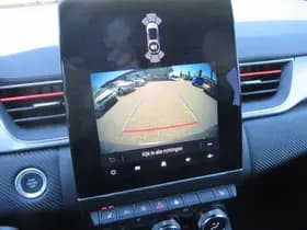 Renault Captur thumbnail 17
