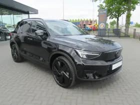 Volvo EX40 thumbnail 2