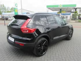 Volvo EX40 thumbnail 10