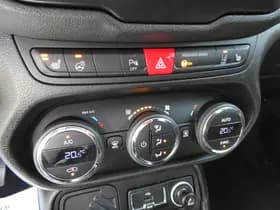 Jeep Renegade 1.4 MultiAir 140PK Limited thumbnail 18