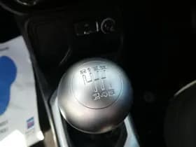 Jeep Renegade 1.4 MultiAir 140PK Limited thumbnail 28