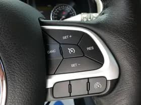 Jeep Renegade 1.4 MultiAir 140PK Limited thumbnail 31