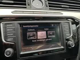 Volkswagen Passat 1.4 TSI GTE 218PK Connected Series thumbnail 26