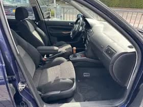 Volkswagen Golf 2.8 V6 4Motion 5drs thumbnail 17