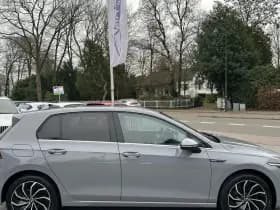 Volkswagen Golf 1.5 eTSI 150PK DSG Style thumbnail 5