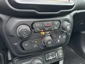 Jeep Renegade 1.4 MultiAir 170PK Automaat Limited AWD thumbnail 22