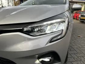 Renault Clio 1.6 E-Tech Hybrid 140 Business Zen thumbnail 8