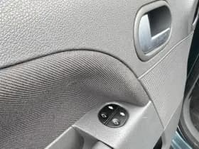 Ford Fiesta 1.4 16V First Edition 5drs thumbnail 13