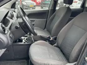 Ford Fiesta 1.4 16V First Edition 5drs thumbnail 14