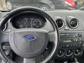 Ford Fiesta 1.4 16V First Edition 5drs thumbnail 15