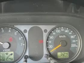 Ford Fiesta 1.4 16V First Edition 5drs thumbnail 19