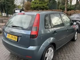 Ford Fiesta 1.4 16V First Edition 5drs thumbnail 4