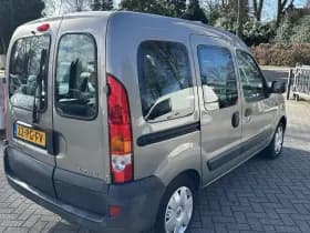 Renault Kangoo 1.6 16V Privilège thumbnail 4