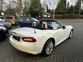 Fiat 124 Spider 1.4 MultiAir Turbo Lusso thumbnail 3