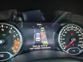 Jeep Renegade thumbnail 33