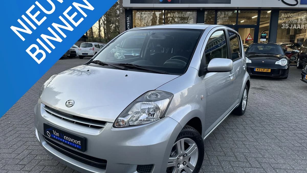 Daihatsu Sirion 2 2 1.3 16V Automaat Exclusive — foto 1