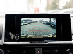 Toyota C-HR 1.8 Full Hybrid First Edition | Bi-Tone | Apple carplay | Stoel en Stuurverwarming | PDC | Navigatie | Adaptieve cruise | Achter thumbnail 24