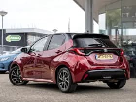 Toyota Yaris 1.5 Hybrid Style Bi-Tone | Climate control | Automaat | Adaptive cruise control | Achteruitrijcamera | 4 Seizoenen banden | 10 j thumbnail 5