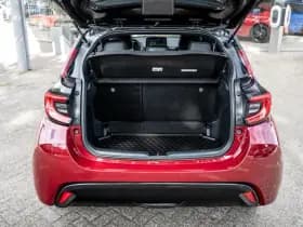 Toyota Yaris 1.5 Hybrid Style Bi-Tone | Climate control | Automaat | Adaptive cruise control | Achteruitrijcamera | 10 jaar garantie thumbnail 12