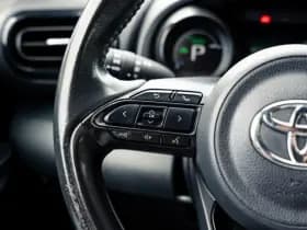 Toyota Yaris 1.5 Hybrid Style Bi-Tone | Climate control | Automaat | Adaptive cruise control | Achteruitrijcamera | 10 jaar garantie thumbnail 14