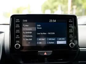 Toyota Yaris 1.5 Hybrid Style Bi-Tone | Climate control | Automaat | Adaptive cruise control | Achteruitrijcamera | 10 jaar garantie thumbnail 23