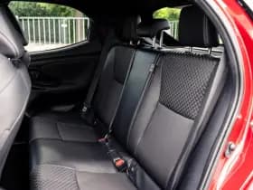 Toyota Yaris 1.5 Hybrid Style Bi-Tone | Climate control | Automaat | Adaptive cruise control | Achteruitrijcamera | 10 jaar garantie thumbnail 28