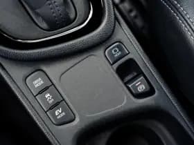 Toyota Yaris 1.5 Hybrid Style Bi-Tone | Climate control | Automaat | Adaptive cruise control | Achteruitrijcamera | 10 jaar garantie thumbnail 30