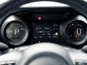 Toyota Yaris 1.5 Hybrid Style Bi-Tone | Climate control | Automaat | Adaptive cruise control | Achteruitrijcamera | 10 jaar garantie thumbnail 7