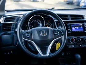 Honda Jazz 1.3 i-VTEC Trend Automaat | Airco | Cruise control | All Season banden | Stoelverwarming | PDC achter | Handsfree bellen thumbnail 6