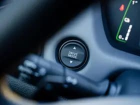 Honda Jazz 1.5 Full Hybrid Advance Sport Automaat | NL Auto | 8 jaar garantie | Dode hoek detectie | DAB | Apple Carplay / Android auto thumbnail 32