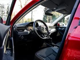 Škoda Kamiq 1.0 TSI Greentech Business Edition Automaat | All Season banden | Navigatie | Stoelverwarming | Elektrisch achterklep | Cruise c thumbnail 2