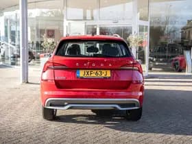 Škoda Kamiq 1.0 TSI Greentech Business Edition Automaat | All Season banden | Navigatie | Stoelverwarming | Elektrisch achterklep | Cruise c thumbnail 12