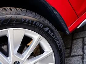 Škoda Kamiq 1.0 TSI Greentech Business Edition Automaat | All Season banden | Navigatie | Stoelverwarming | Elektrisch achterklep | Cruise c thumbnail 16