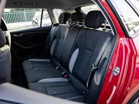 Škoda Kamiq 1.0 TSI Greentech Business Edition Automaat | All Season banden | Navigatie | Stoelverwarming | Elektrisch achterklep | Cruise c thumbnail 37