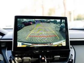 Toyota Corolla Cross 2.0 Full Hybrid Dynamic Automaat | Panoramadak | All Season banden | Adaptieve cruisecontrol | Stuurverwarming | Stoelverwarming thumbnail 26