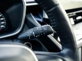 Toyota Corolla Cross 2.0 Full Hybrid Dynamic Automaat | Panoramadak | All Season banden | Adaptieve cruisecontrol | Stuurverwarming | Stoelverwarming thumbnail 32