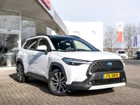 Toyota Corolla Cross 2.0 Full Hybrid Dynamic Automaat | Panoramadak | All Season banden | Adaptieve cruisecontrol | Stuurverwarming | Stoelverwarming thumbnail 9