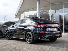 Honda Civic 2.0 Full Hybrid Advance Automaat | Panodak | NL auto | Nieuwe auto | Lederen bekleding | Bose Soundsystem | Adaptieve cruisecont thumbnail 5