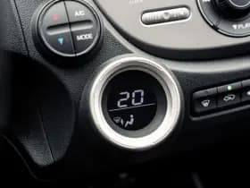 Honda Jazz 1.4 Elegance Automaat | NL Auto | Trekhaak | Stoelverwarming | Climate control | Nieuwe banden thumbnail 24